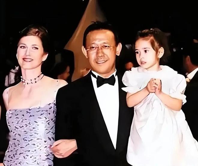 姜文女儿结婚姜文女儿婚礼，星二代步入人生新阶段，爱情与家庭的完美融合